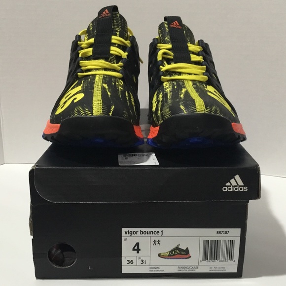 SOLD!🤑✅Boy's sneakers 👟 - Picture 3 of 7